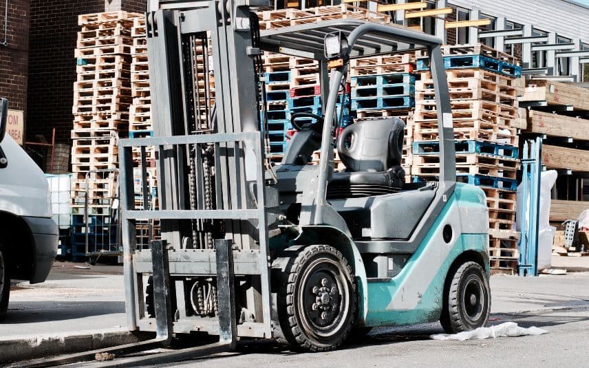 Alquiler de montacargas y aditamentos especiales