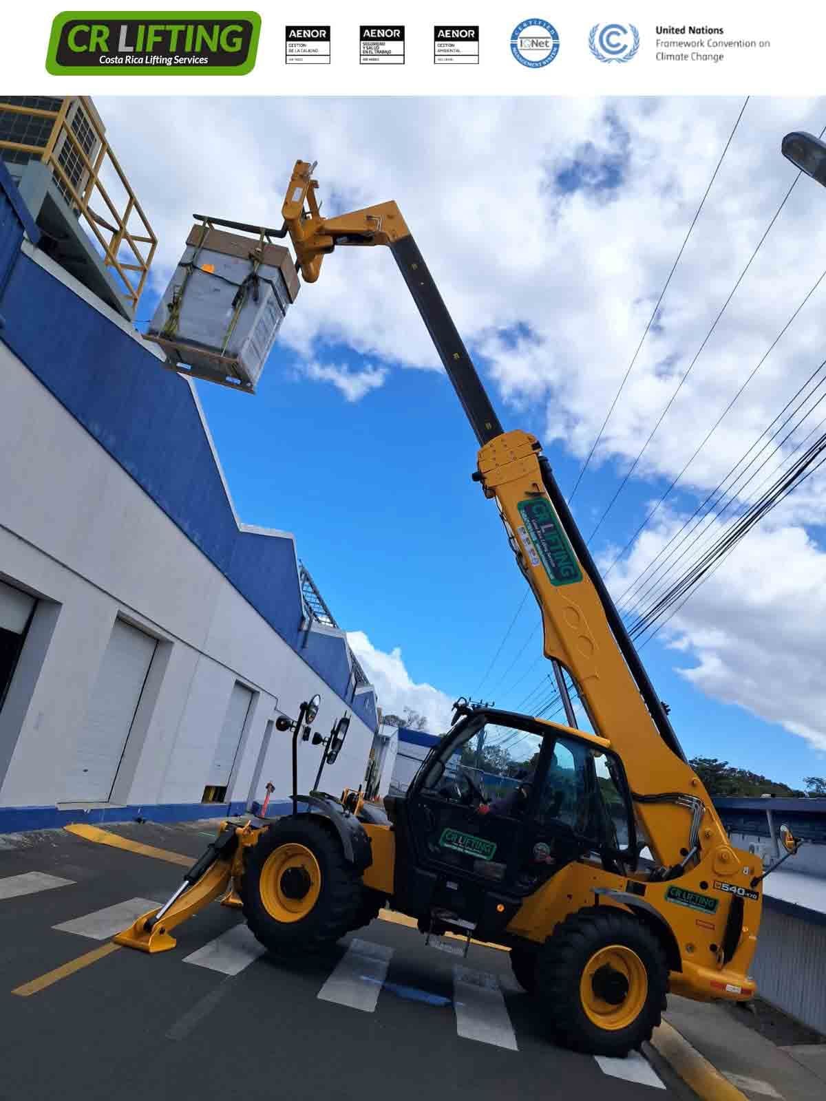 ¡Telehandler en montaje industrial!